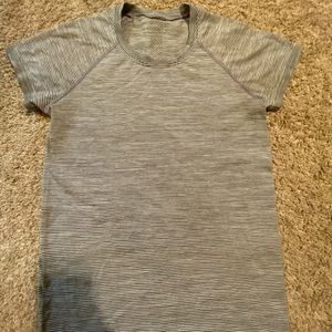 Swiftly Tech Short Sleeve Shirt